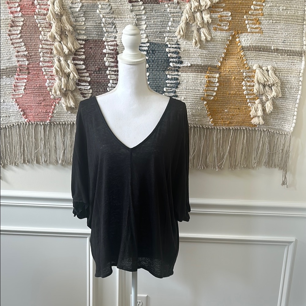 H&M Black V-Neck 3/4 Sleeve Relaxed Blouse